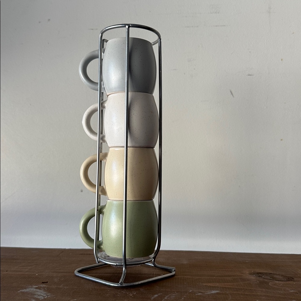 Set of 4 Ceramic Mugs with Stand